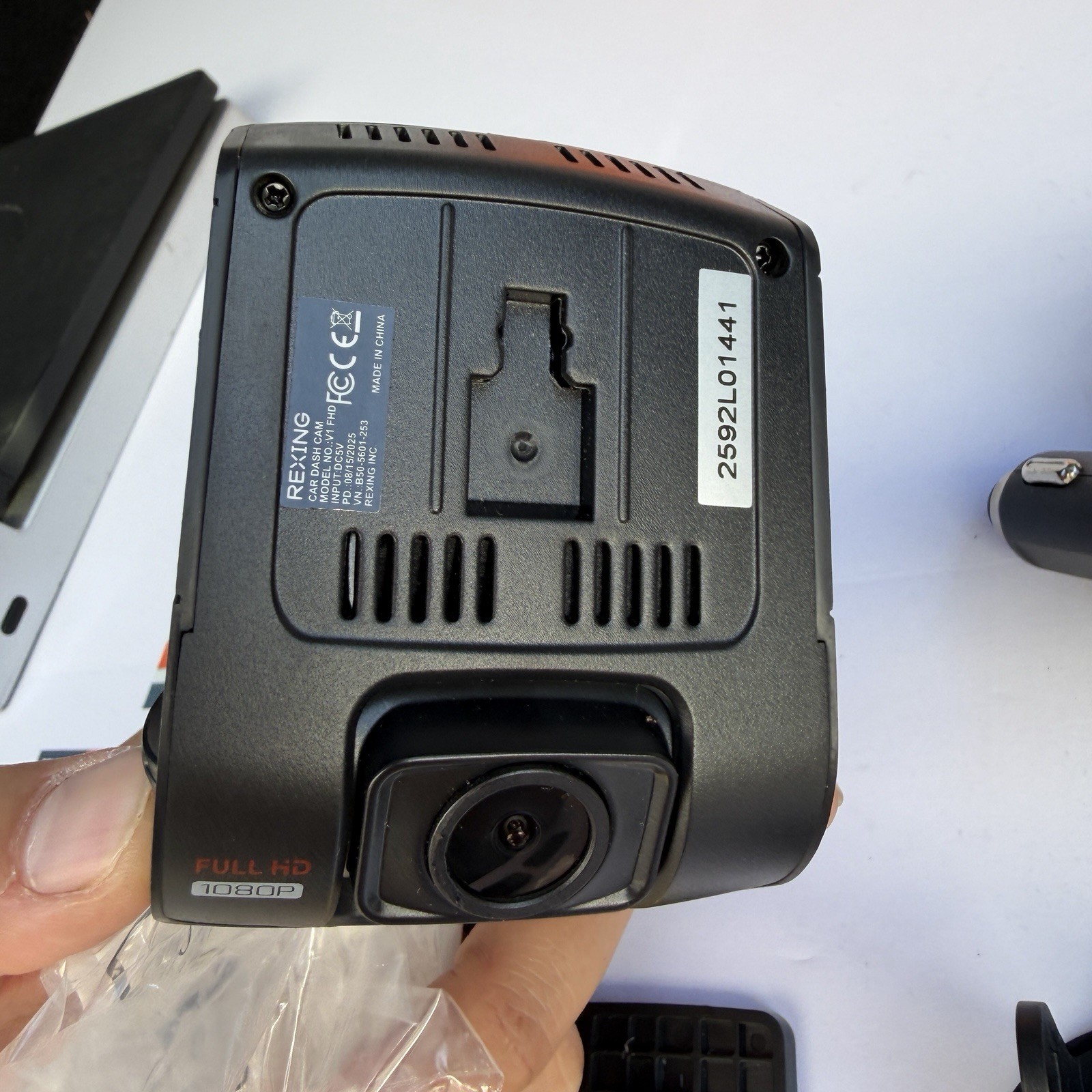 +REXING V1 FHD 1080P DASH CAM WITH 170° WIDE ANGLE, G-SENSOR. 32GB CARD INCLUDED