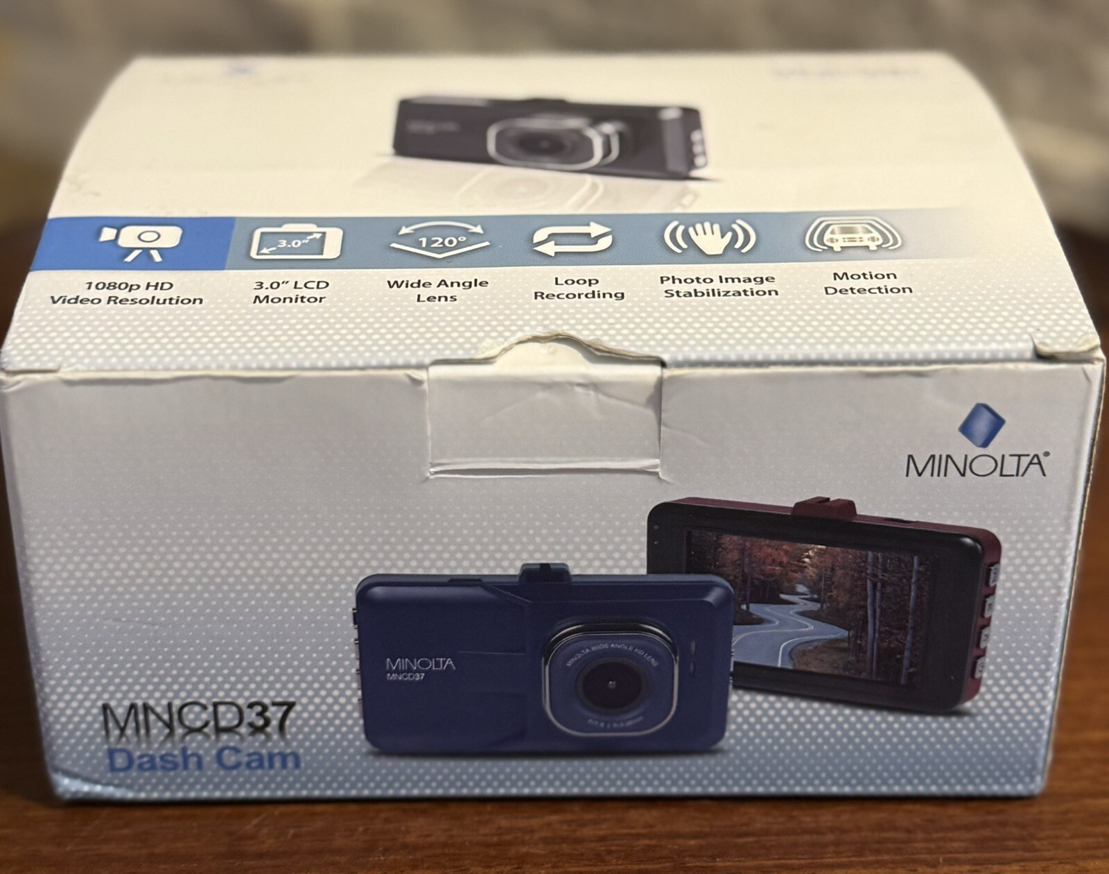Minolta MNCD37 Full HD 3″ LCD Screen Dash Cam In Black New In Box.