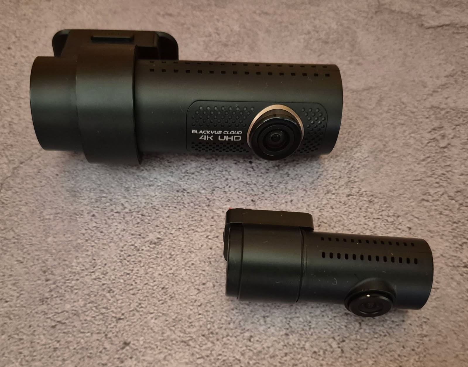 BlackVue DR900X-2CH Plus Dash Camera, 4K front camera + 2K rear-facing