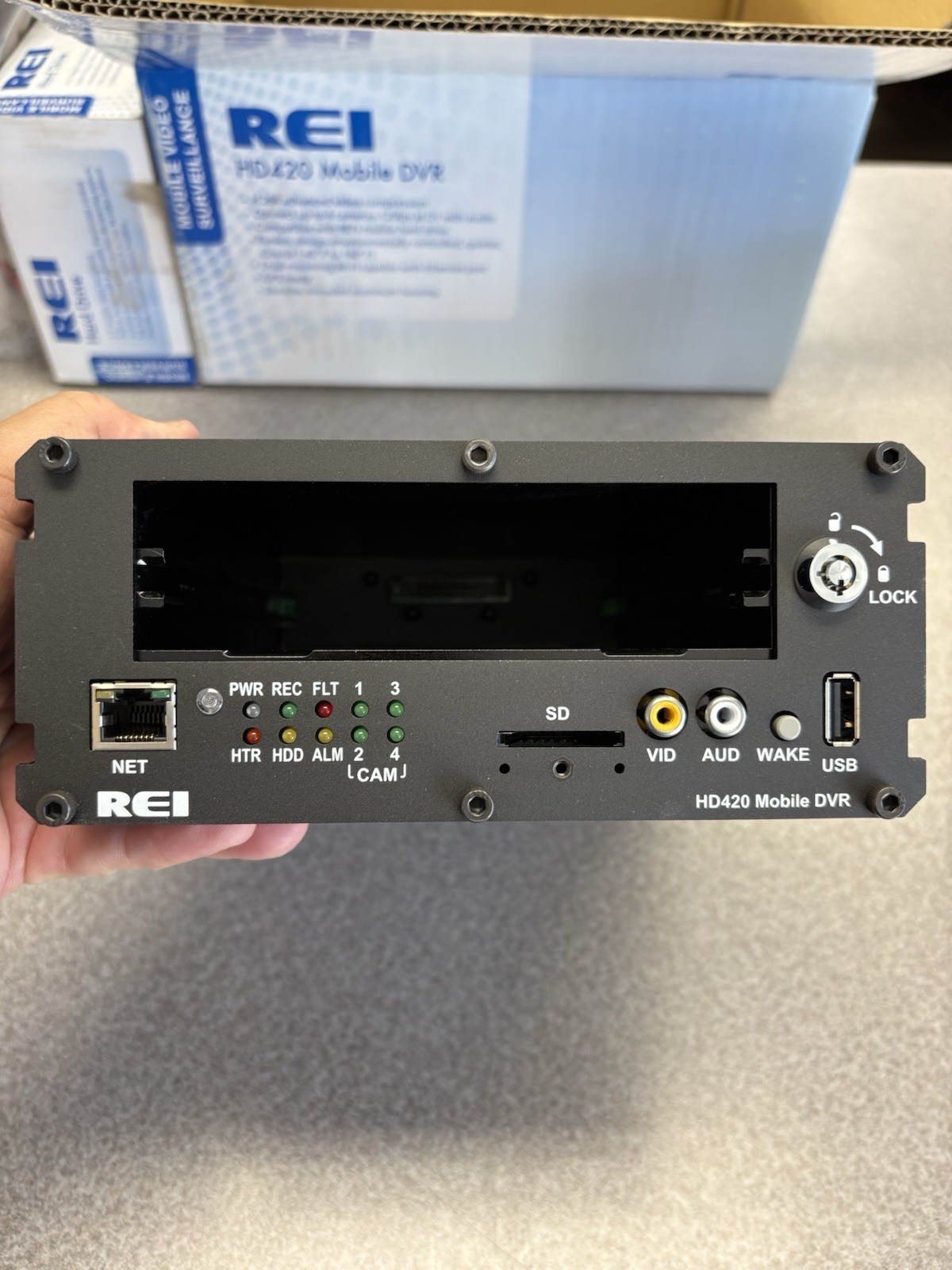 Complete REI 710422 DVR Mobile Bus Video Recorder 4 Camera System w/ HDD 500gb