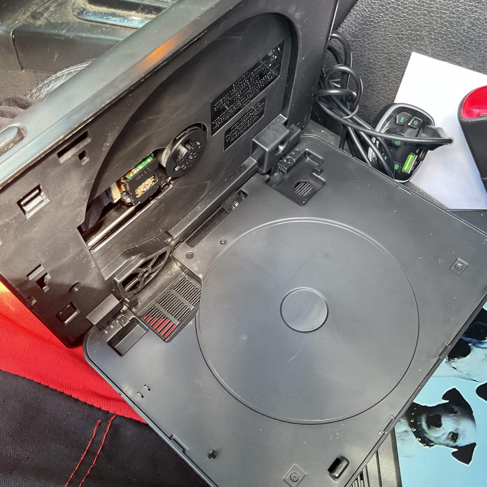 RCA 7″ Mobile Dual Screen DVD System – Car Headrest Entertainment Set NO REMOTE