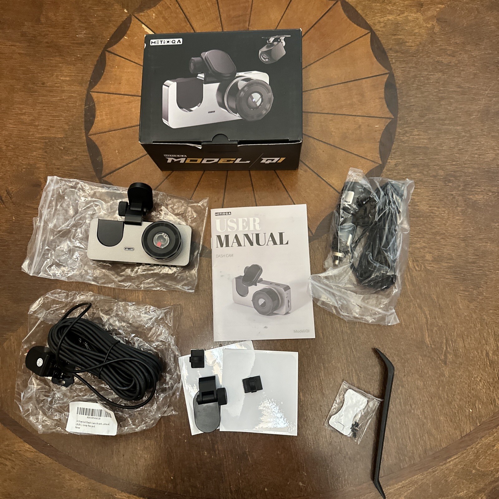 3 Channel Dash Cam Front and Rear Inside, 1080P Dash Camera for Car with 4 IR La