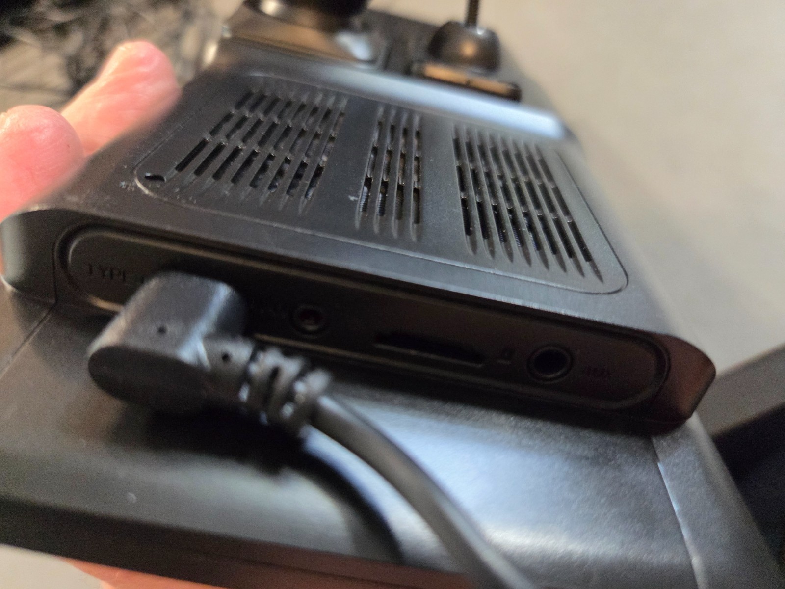 WIRELESS CARPLAY/ANDRIOD AUTO, FRONT 1080P CAM CORDER & MORE