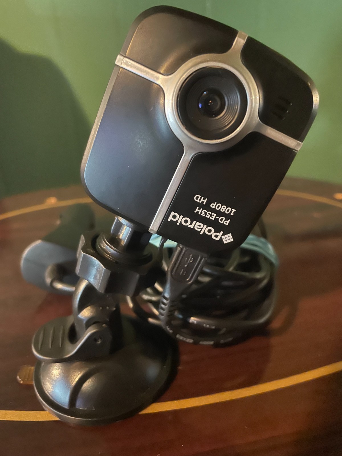 Polaroid 1080P HD Dash Cam PD-E53H 2.0″ LED Screen G-Sensor w/16G Micro SD Card