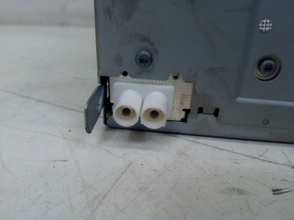 Radio/CD Changer Combination *CODE Not Available. Fits For VW TOURAN (1T1)