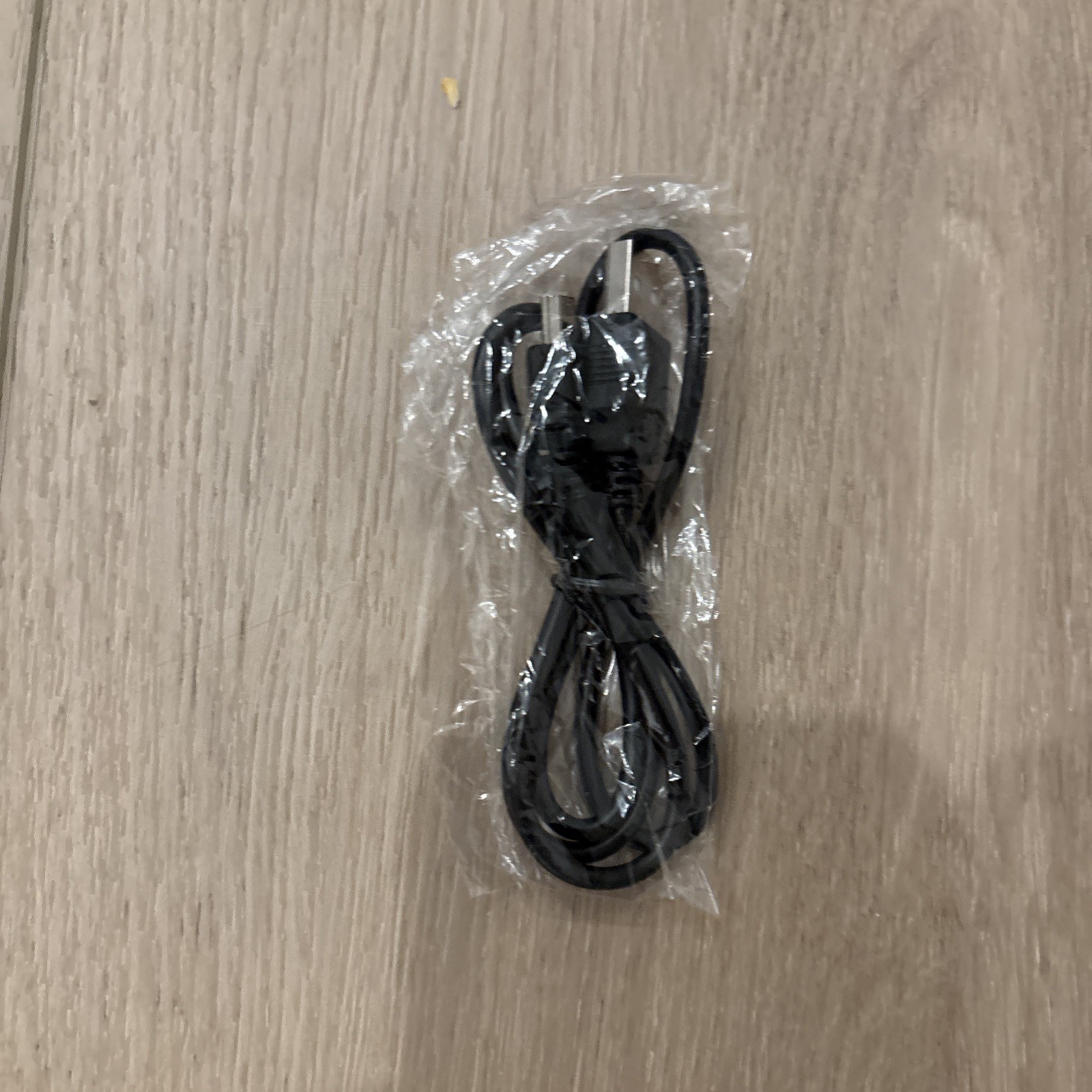 Rexing V1P , fronnt + rear camera , gps tracker, 12V Adapter and 64GB Micro SD