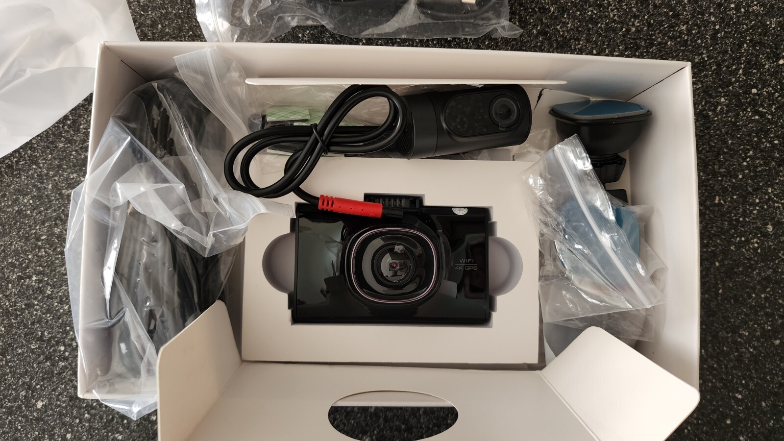 Lingdu LD02-Lite Dual Channel Dash cam 4K front 1080p rear, WiFi, GPS, 64GB SD