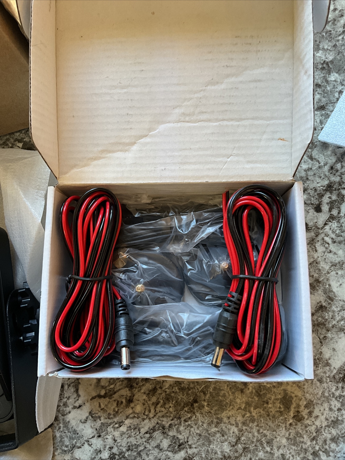 iStrong Upgraded Dual Digital 7″ Wireless Backup Camera Kit for RV/Trailer/etc.
