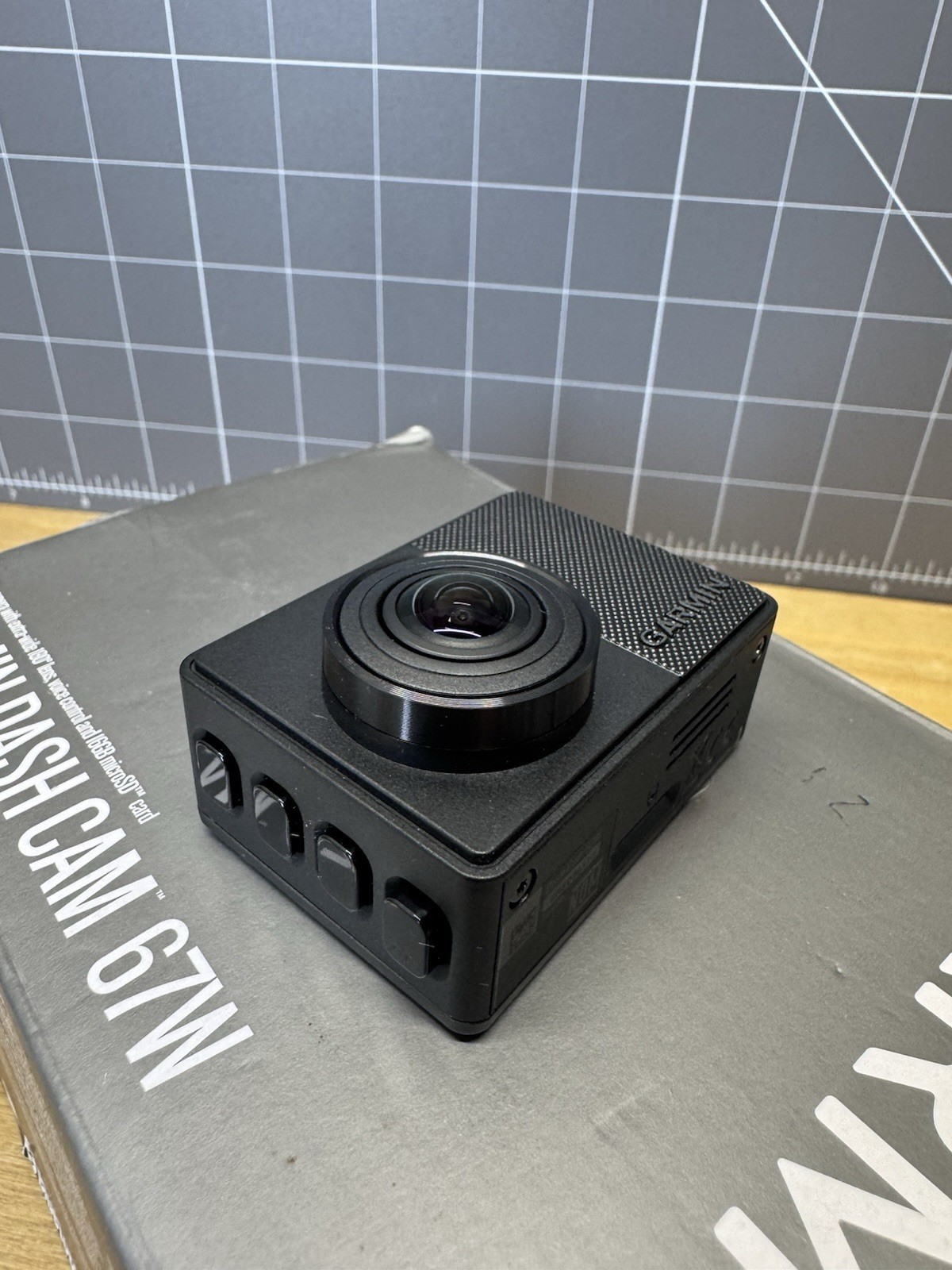 *Excellent* Garmin Dash Cam 67W Recorder – 1440p and 180 Degree Field of View