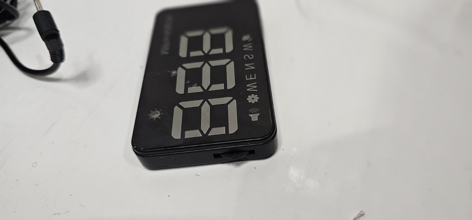 Pyle Vehicle Speed Heads Up Display With Power Adapter