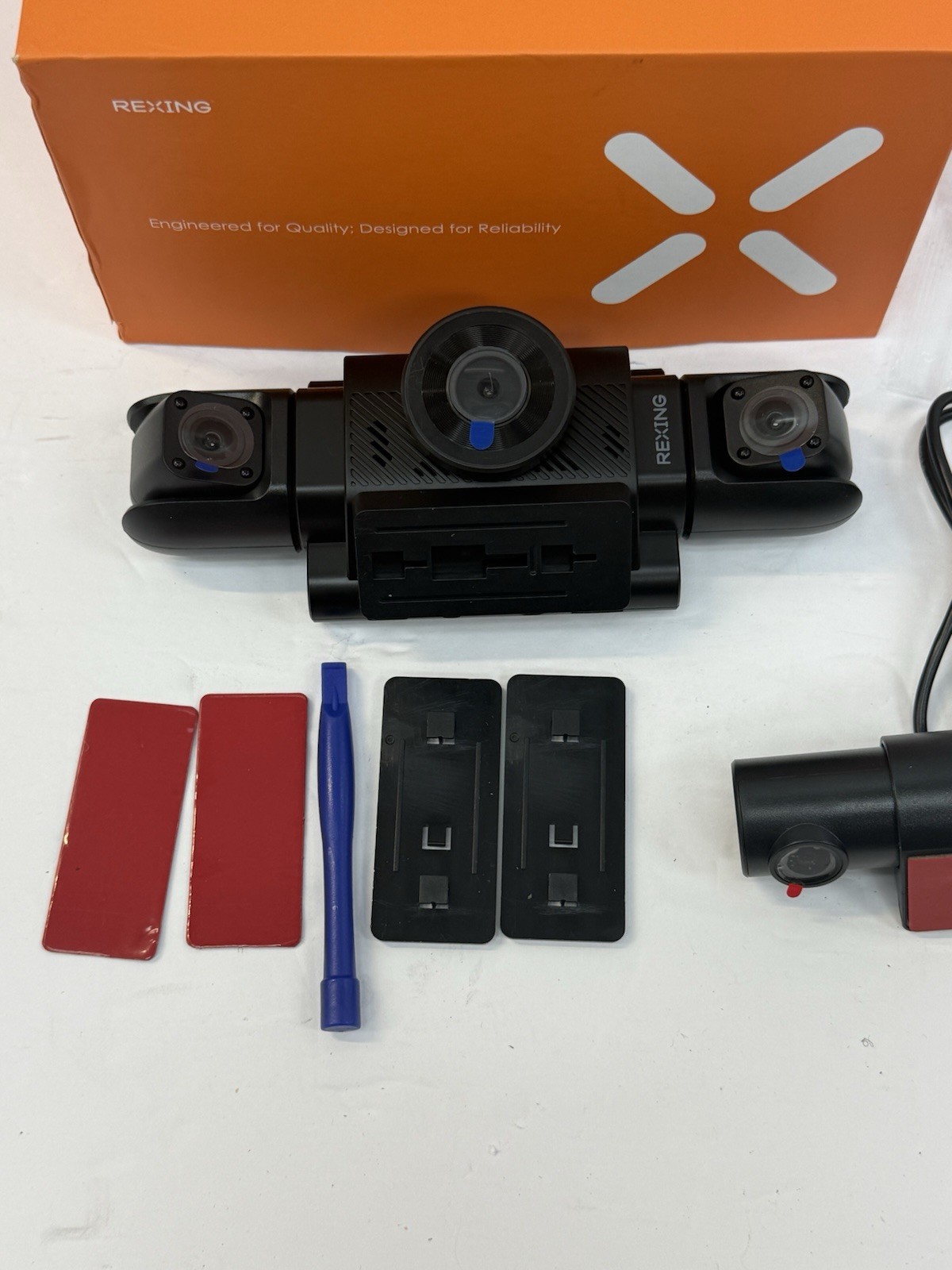 Rexing RW4, 4 Channel Recording 1080p Front, Rear, Cabin, Side 4 Channel Dashcam