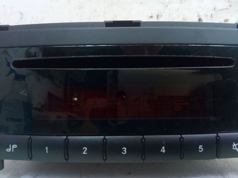 Radio/CD Changer Combination *CODE Not Available. Fits For MERCEDES-BENZ