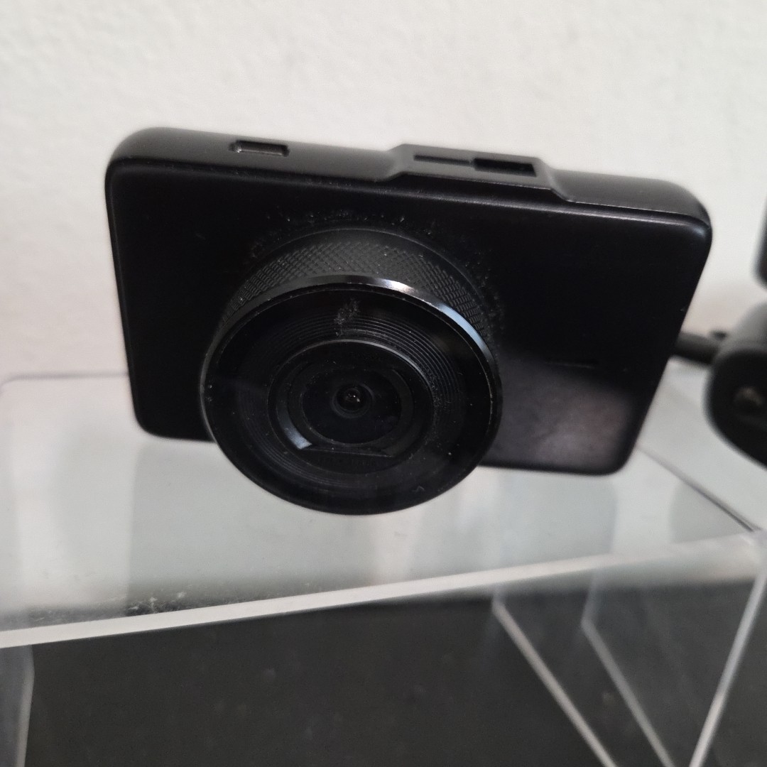 Pair of Dash Cams, Sharper Image and Apeman Dash Cameras NO HARDWARE OR CHARGERS