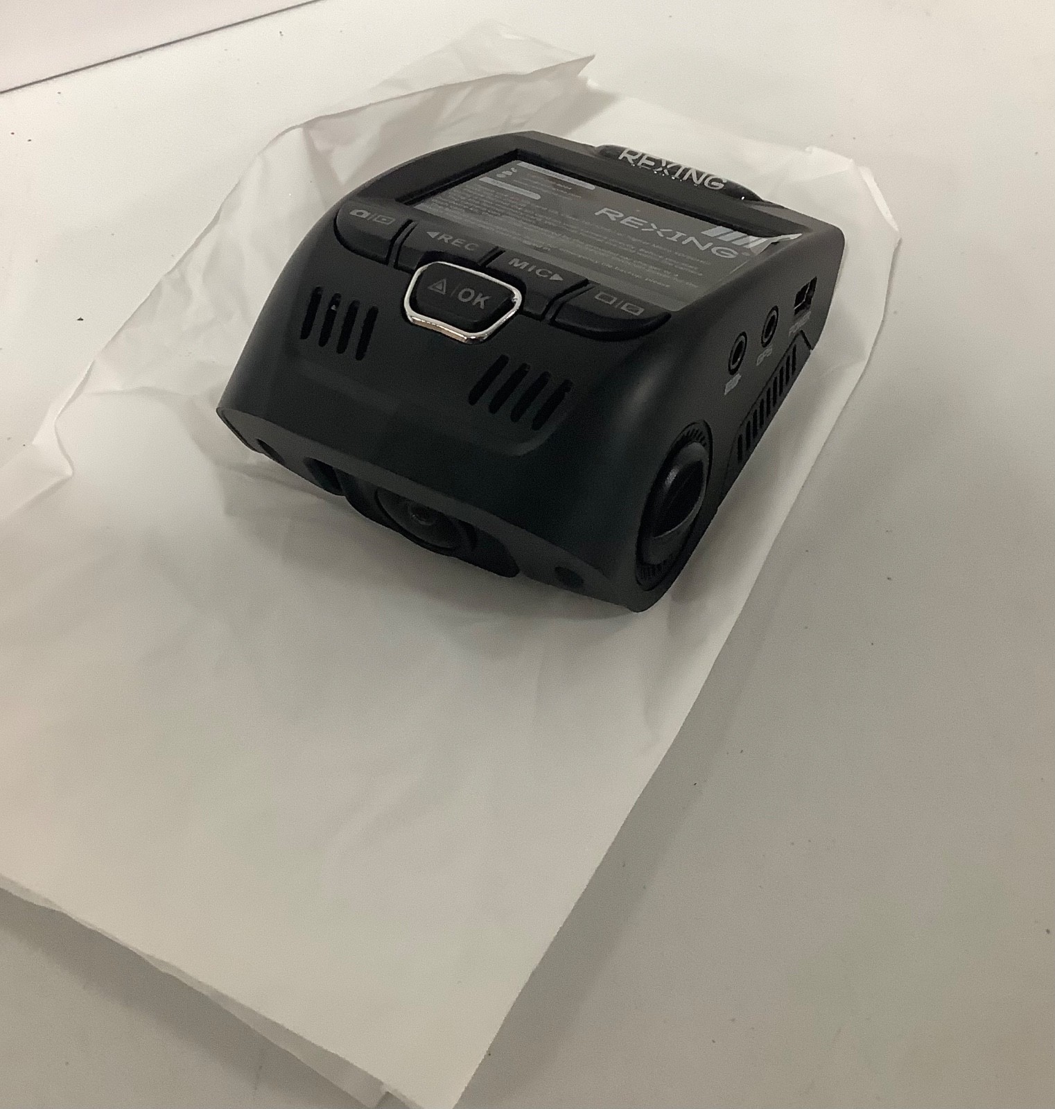 V1P 4K Dual Channel Dash Cam 4K+1080p w/Wi-Fi, 2.4” LCD, 170°