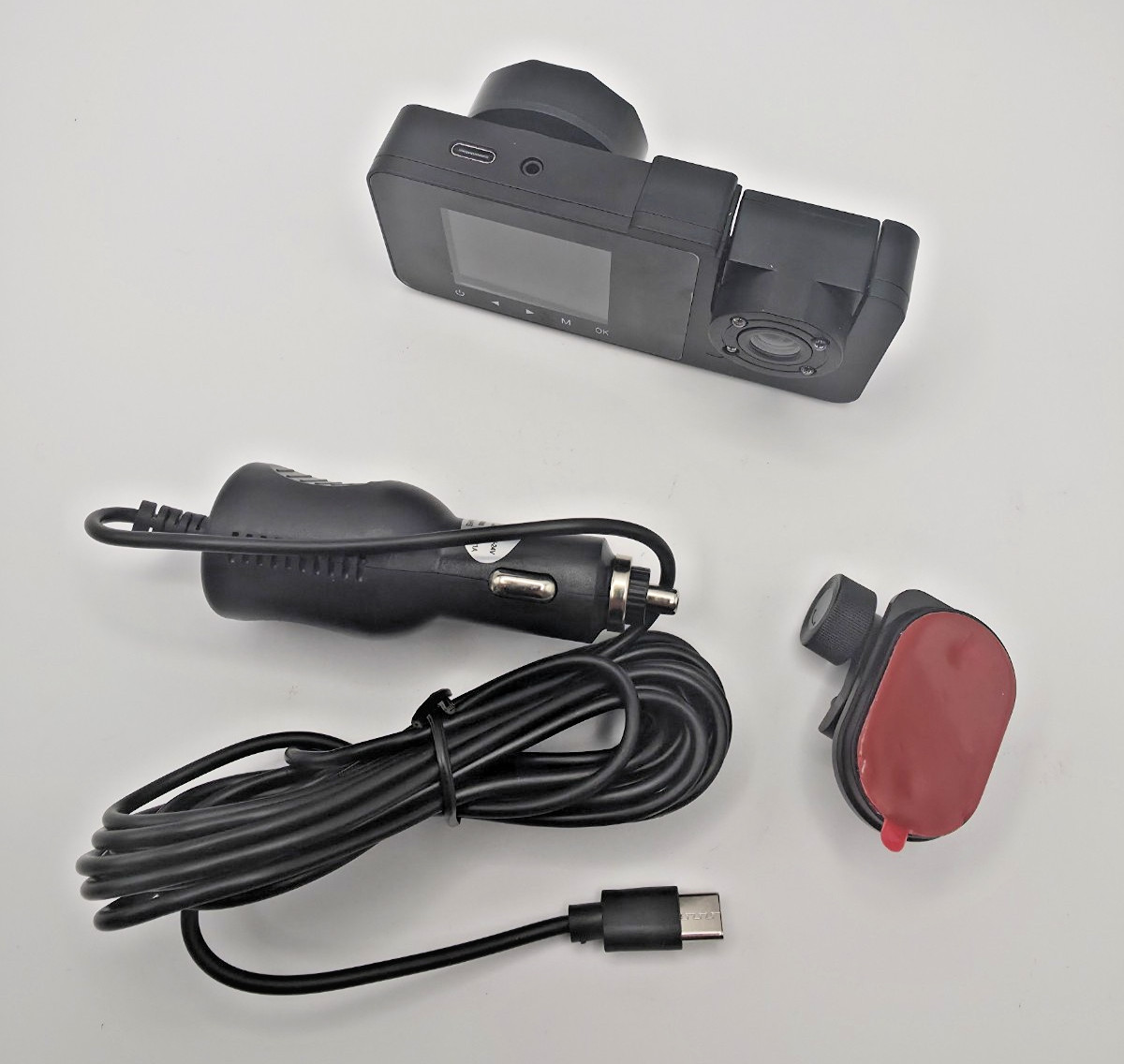 4K Full UHD Car Dash Cam Three Channels with Loop Recording, Black New