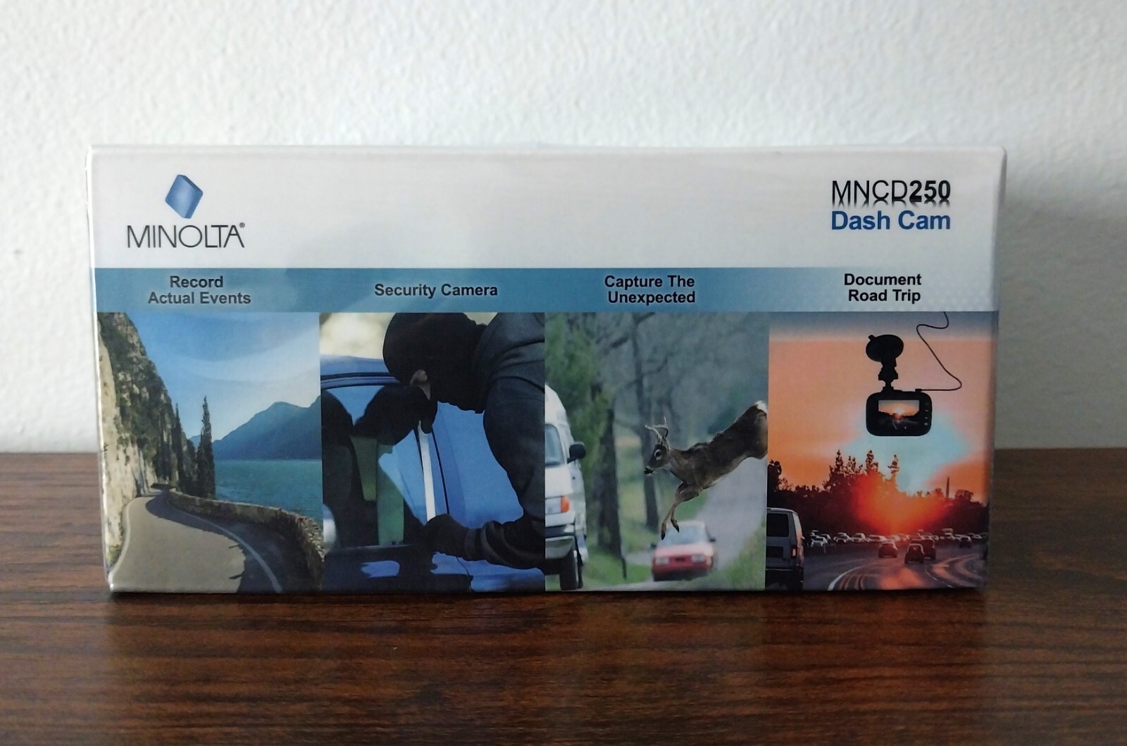 Minolta MNCD250 Full HD 12MP 2.2″ LCD Screen Car Dash Cam – Blue | Brand New