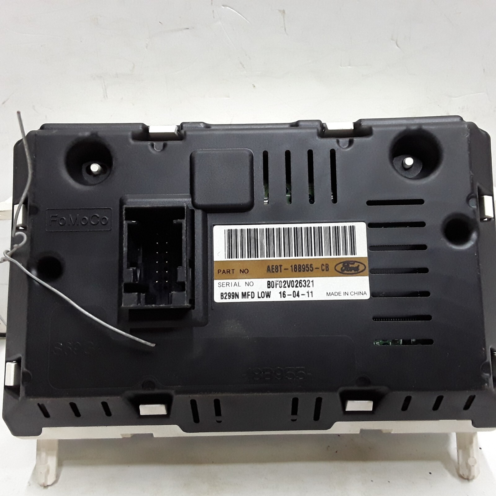 11 12 Ford Fiesta information display screen without voice recognition OEM