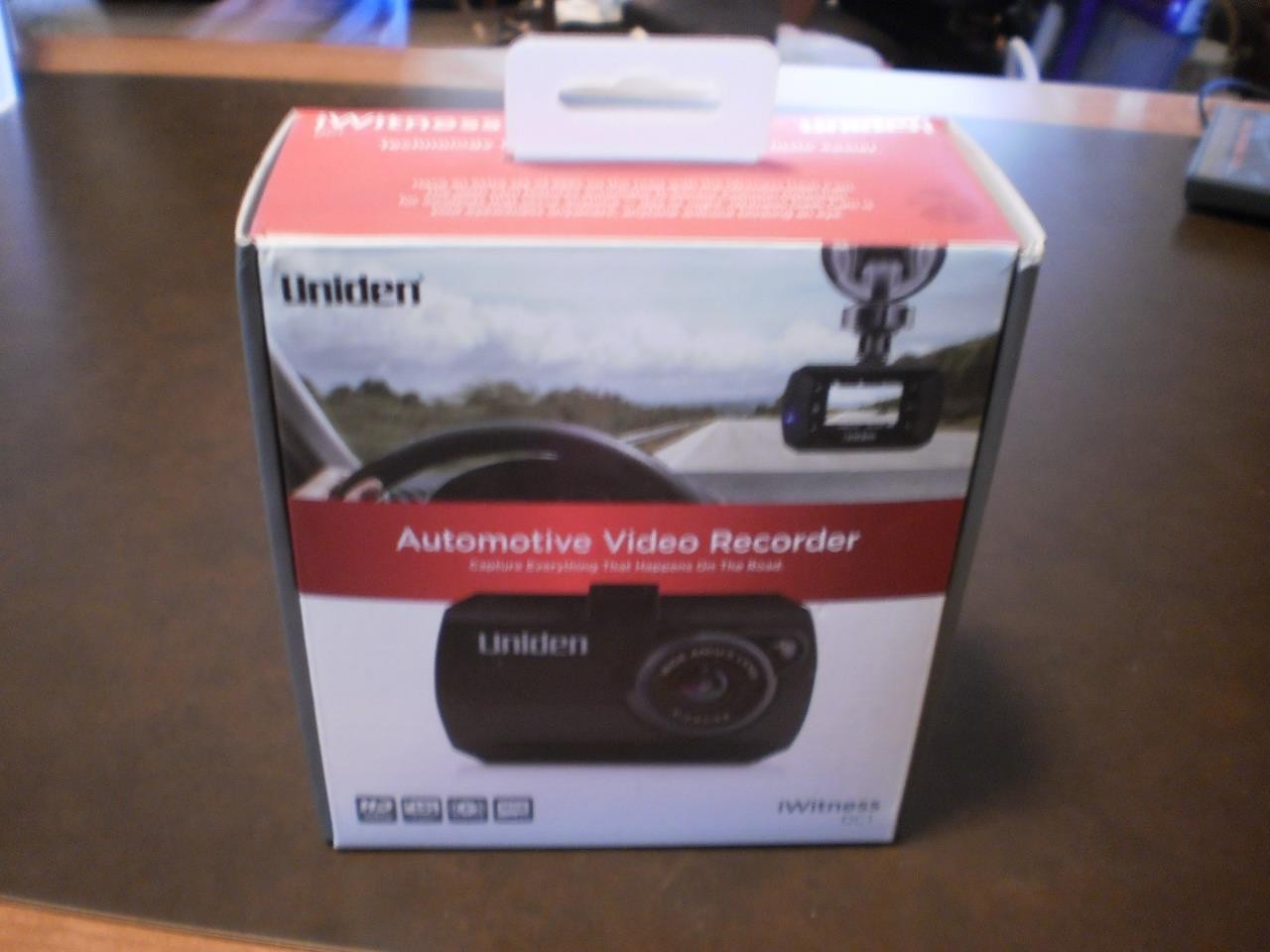 Uniden 1080 Full HD Dash Cam Car Windshield Mount Recorder 16 GB Micro SD DC1