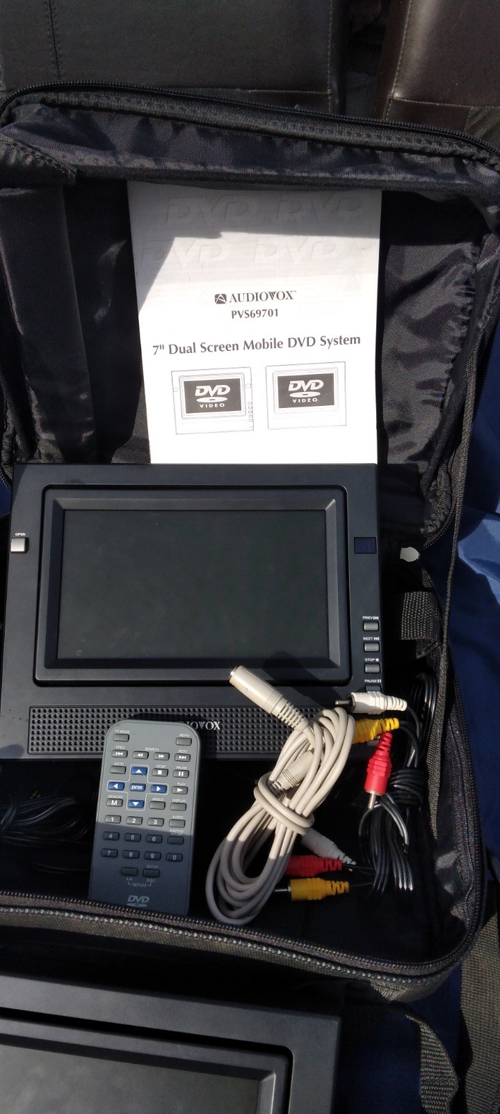 AUDIOVOX PVS69701 DUAL 7” SCREEN MOBILE DVD SYSTEM Travel Car with Remote