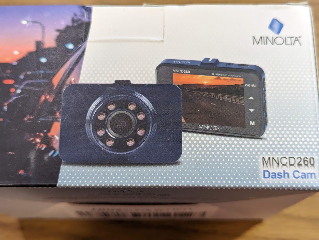 Minolta MNCD260 1080p Infrared Night Vision Car Camcorder w/2.2″ LCD Monitor