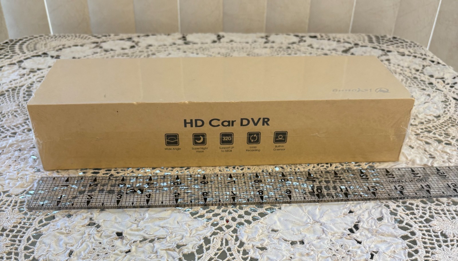 Is Young 720P HD Car DVD1.8 14X5X3