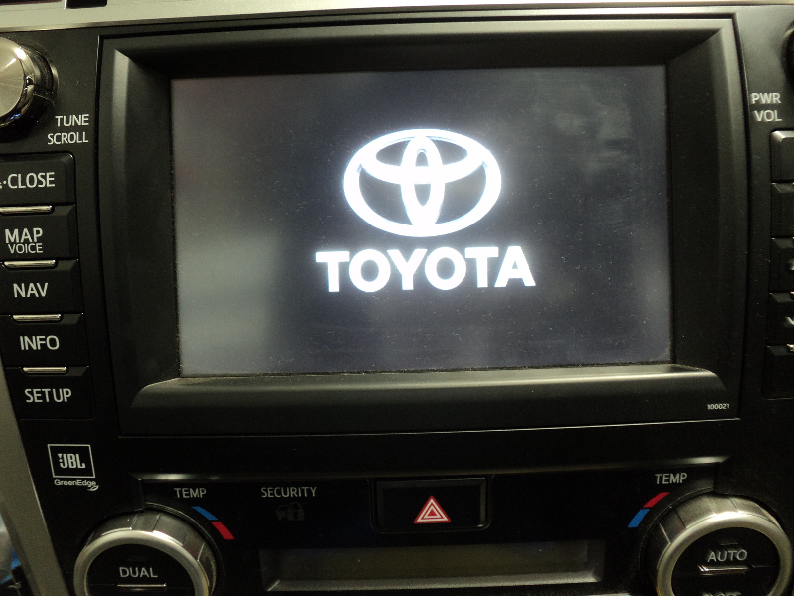 2012-2014 TOYOTA AURION GENUINE HDD GPS VOICE NAVIGATION ASSY Bluetooth