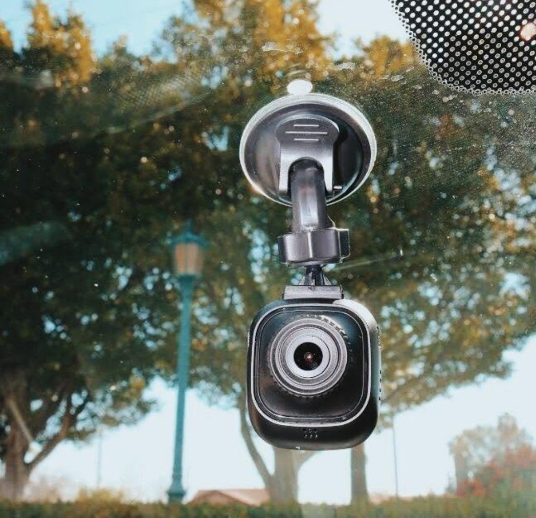 myGEKOgear Orbit 500 Dash Cam 1080p Full HD WiFi G-Sensor w/ 8GB SD Card NEW