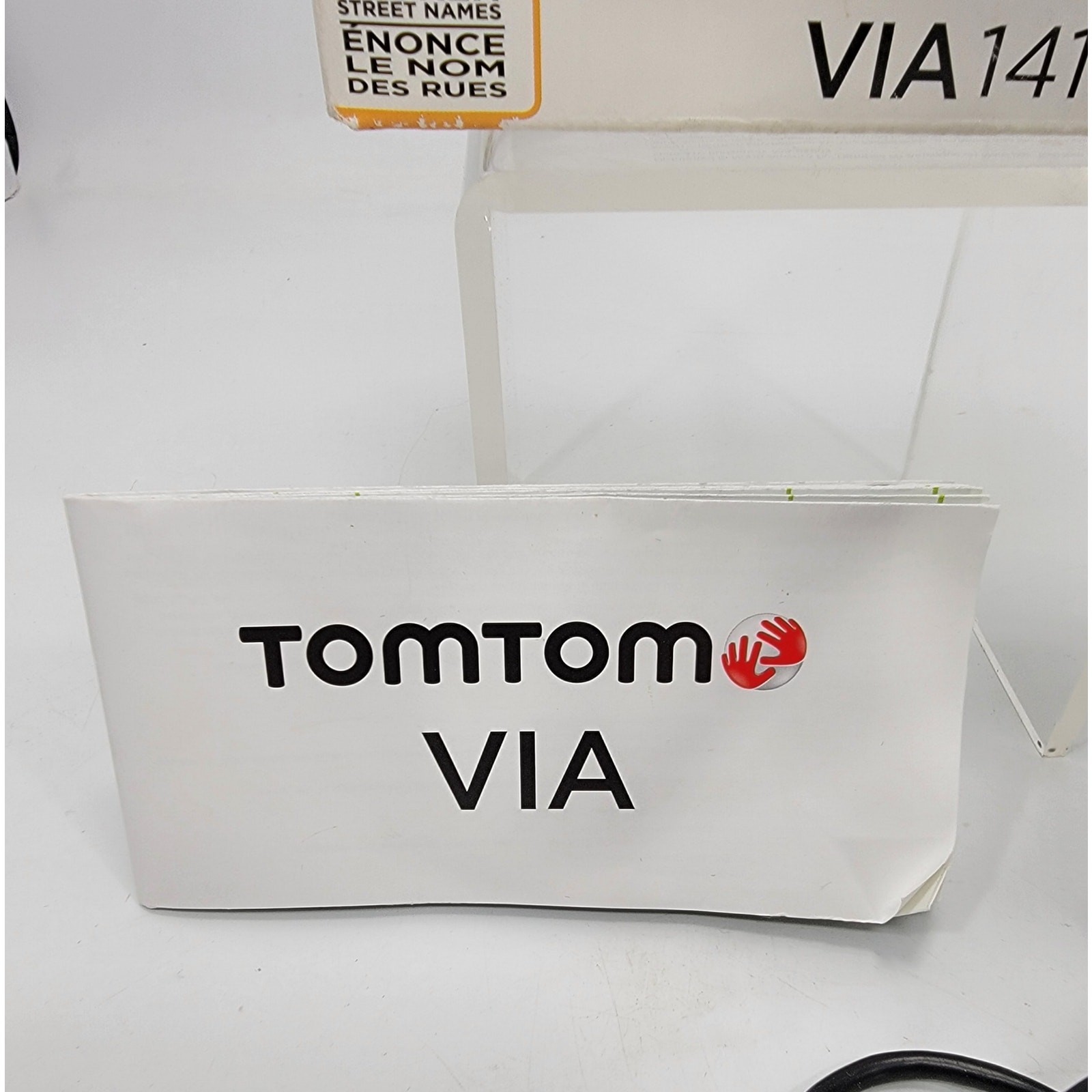 TomTom VIA 1415M 4.3″ Portable GPS US/MEX/CAN IQ Routes
