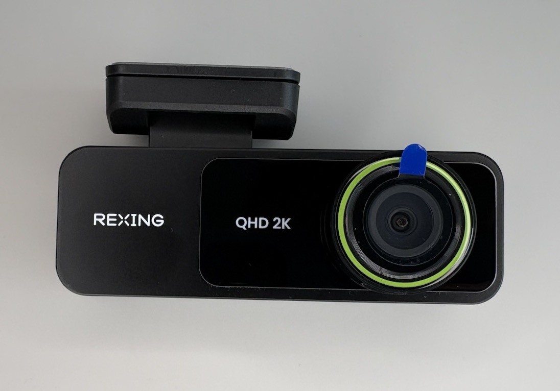 Rexing V1 Lite 2K Wi-Fi Dash Cam with USB-C Connection and 32GB microSD Card