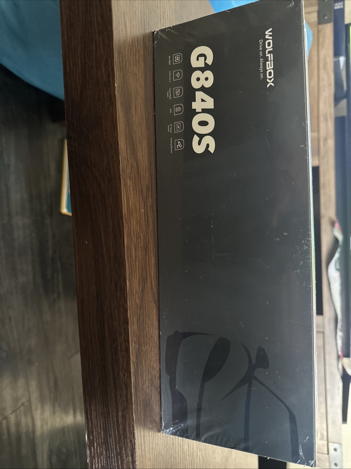 Wolfbox G840S 12″ 4K Rear View Mirror Dash Cam with Backup