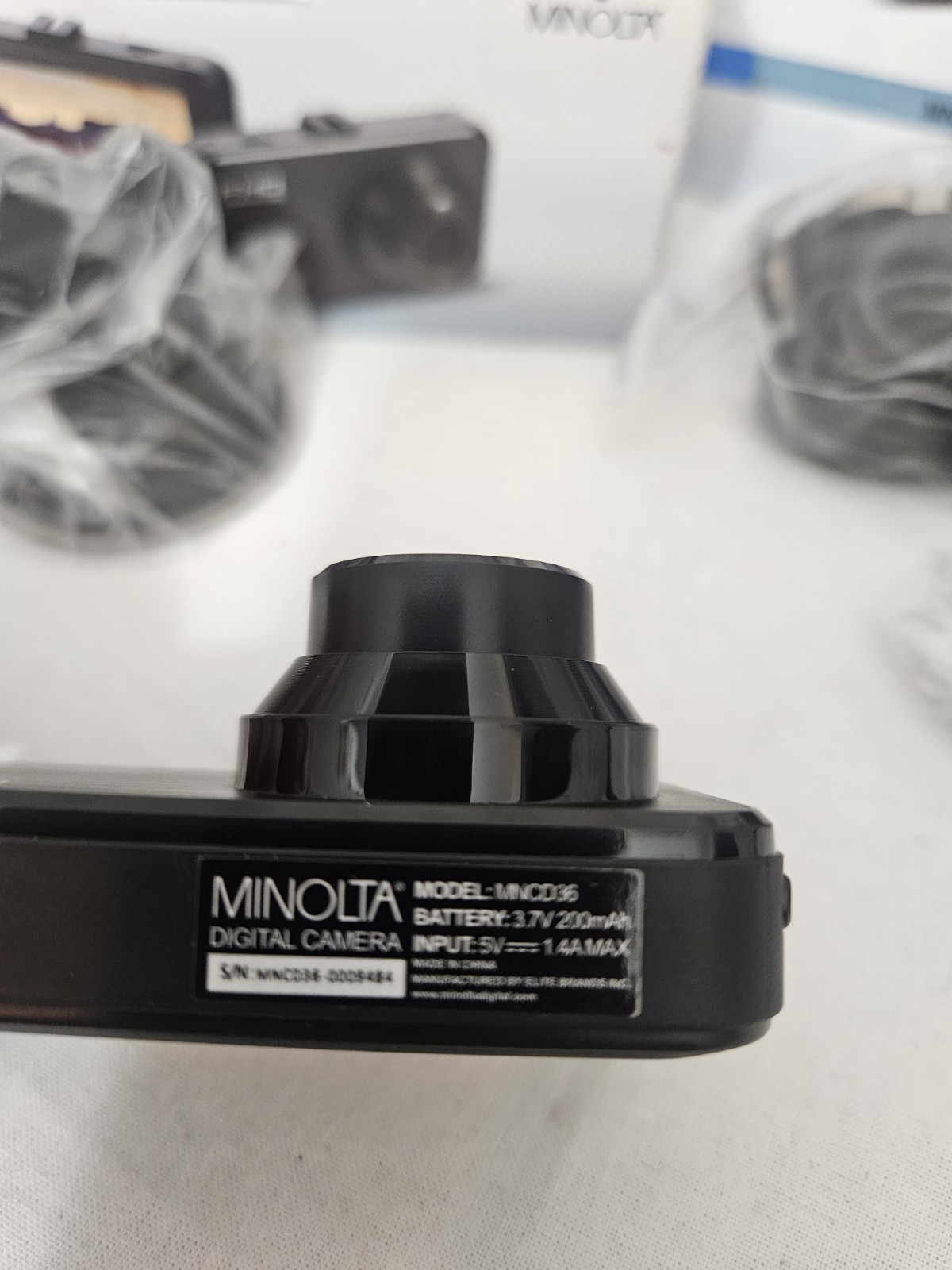Minolta MNCD36 HD Dash Cam 1080p 3″ LCD Screen 16GB Memory Card Black