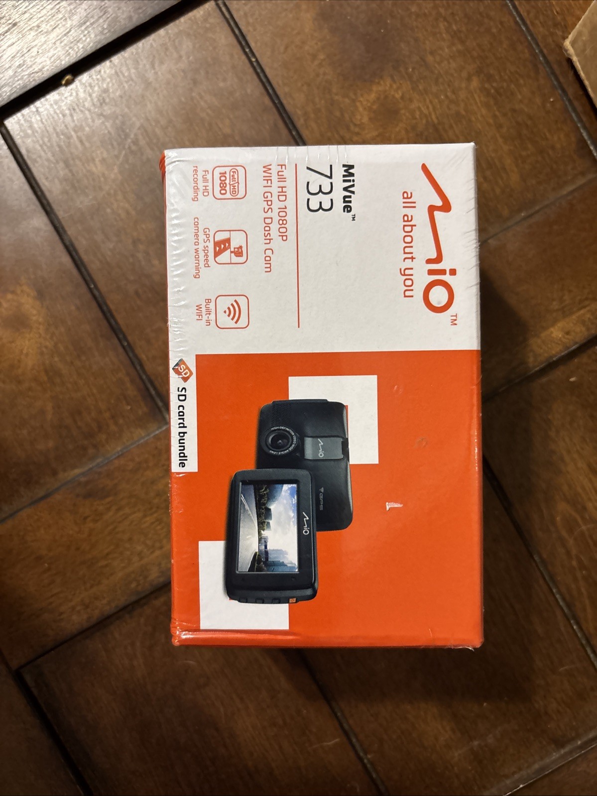 Mio MiVue 733 Full HD 1080P Dash Cam W/Built In GPS Speed Sensor 130 Wide Angle