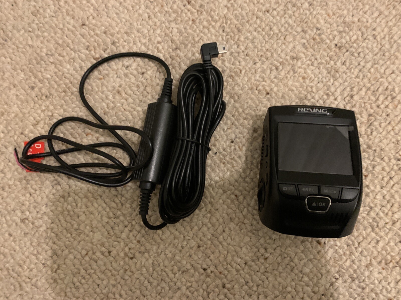 Rexing V1P 2.4″ LCD 1080p 170 Degree Wide Angle Dashboard Camera Recorder