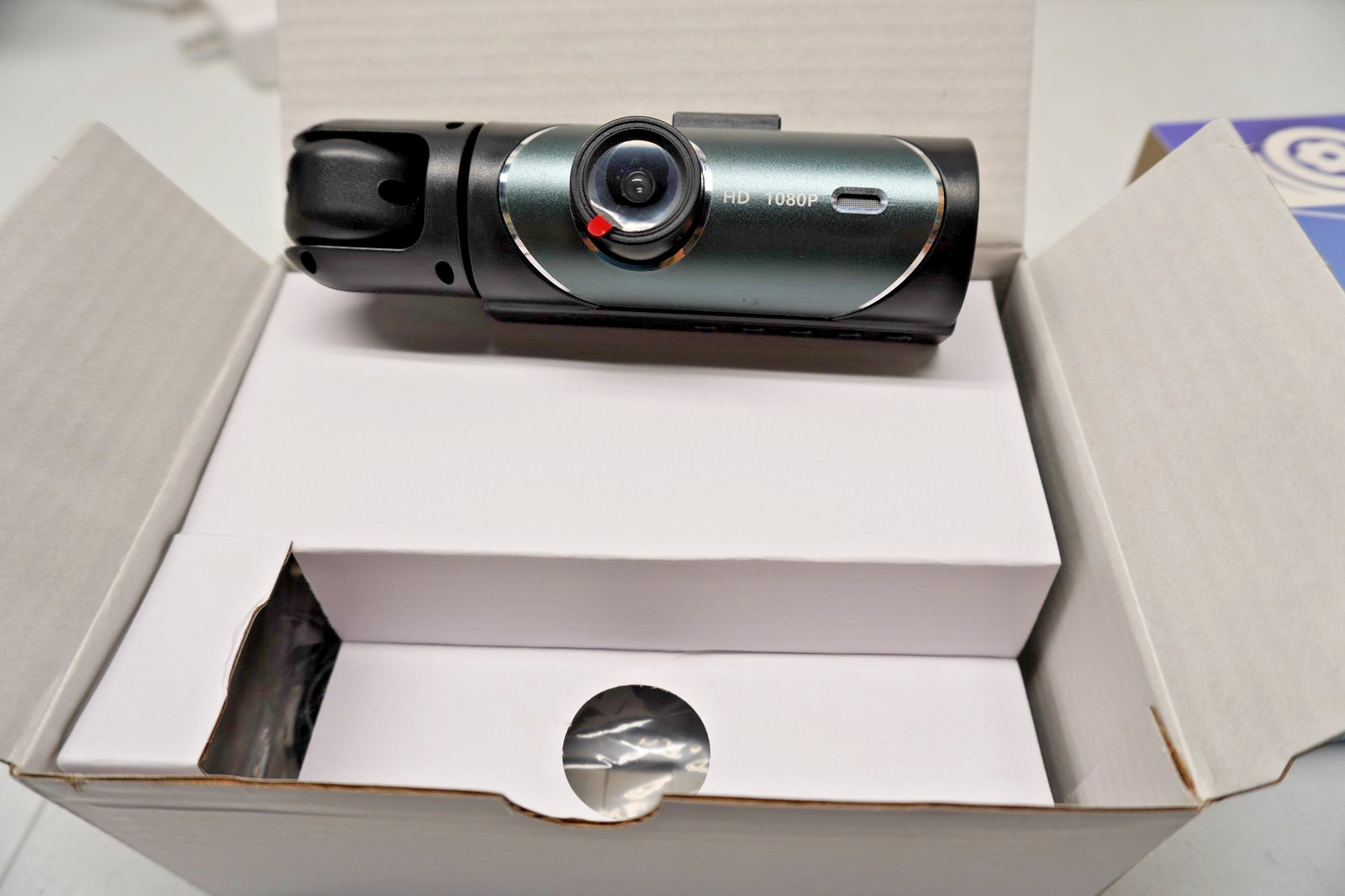 1080P Dual Lens Car Dash Cam Video Recorder G-Sensor Front & Inside Camera 32GB