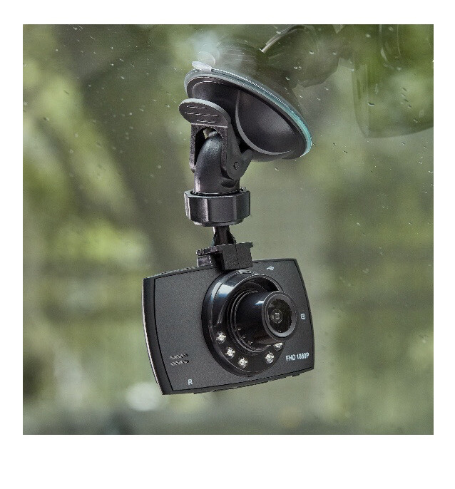 onn. Dash Cam with 2.7″ Display Screen
