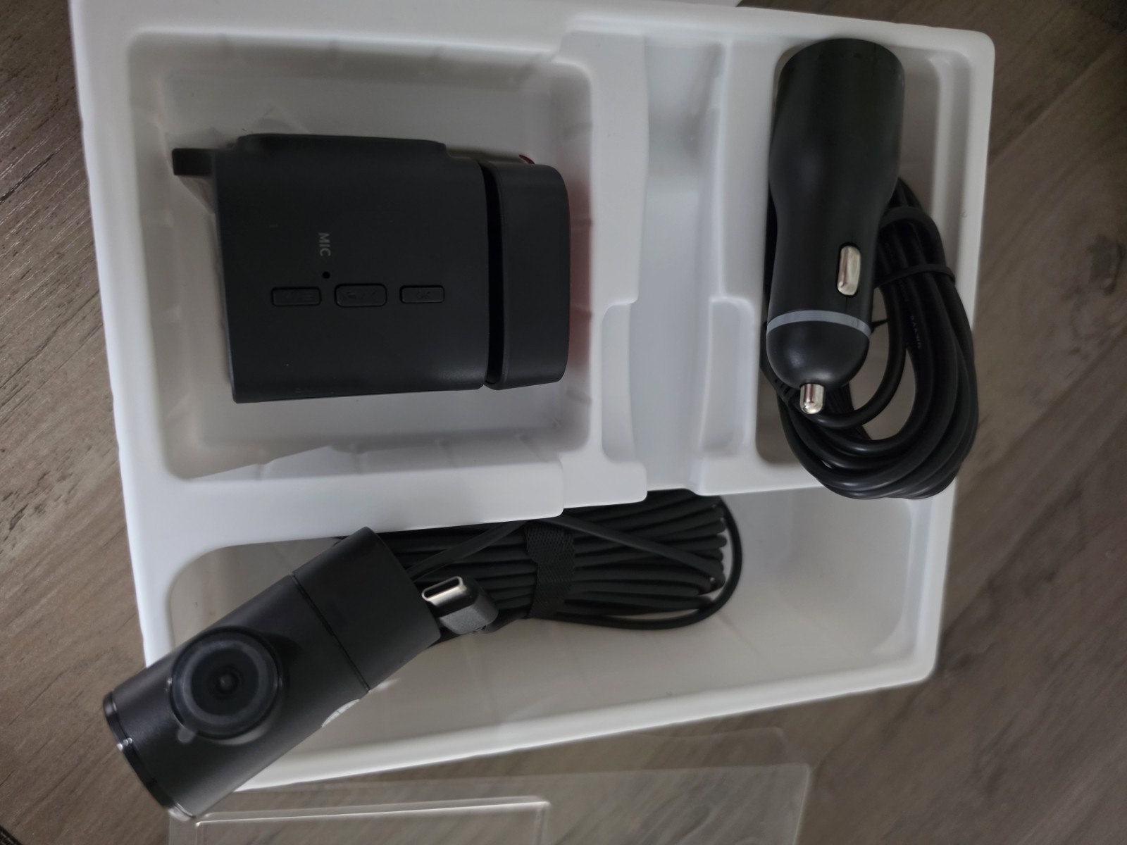 Baseus VD1 Pro Solar Dash Cam Front and Rear, 4K+1080P Dash Camer – SEALED