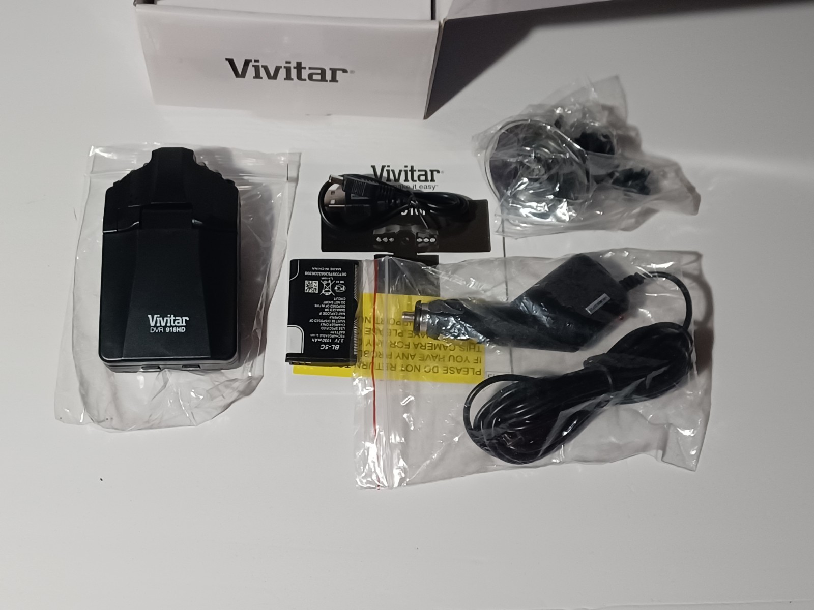 Vivitar Car Cam Driving Recording System DVR 916HD Open Box