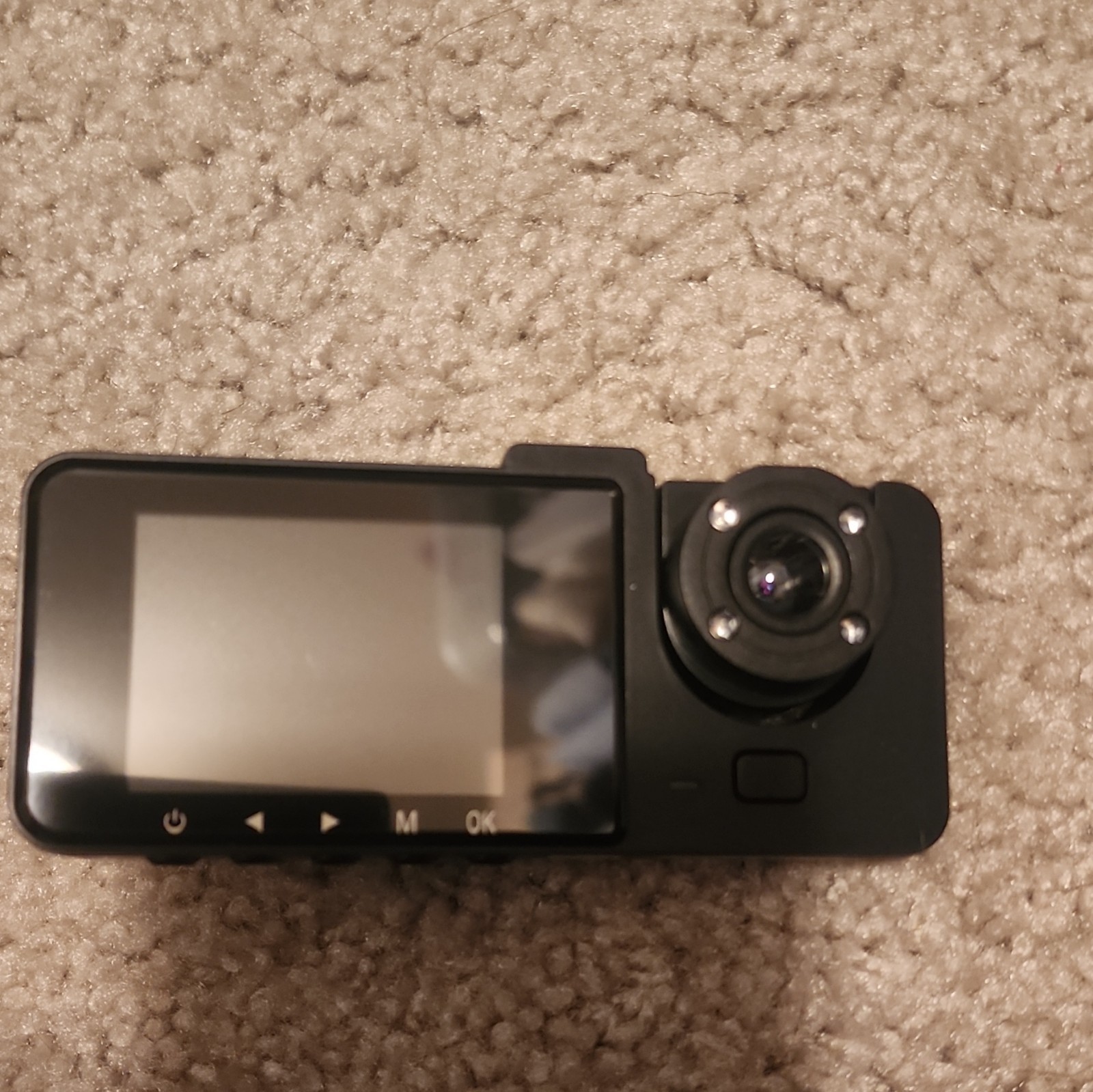 Three Channels 4K Dash cam 170 degree wide angle 20″ display HD loop recording