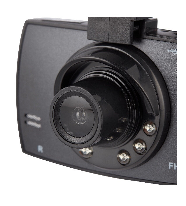 onn. Dash Cam with 2.7″ Display Screen