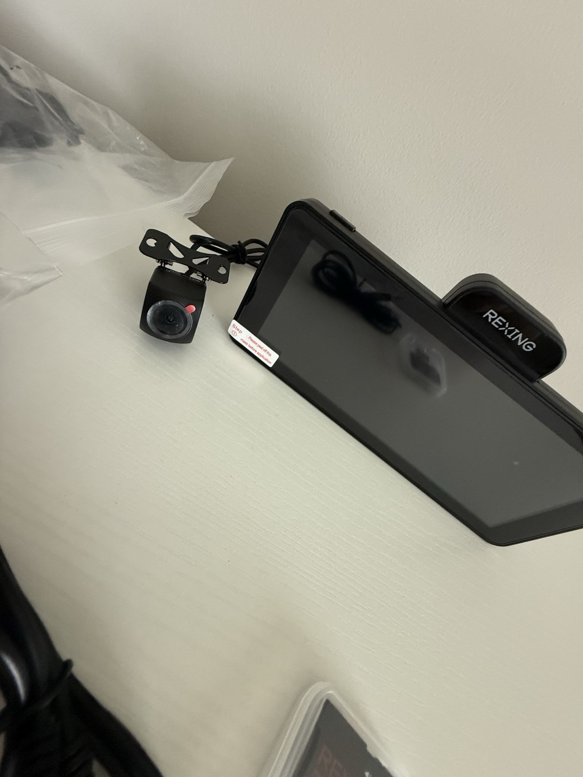 Rexing Dash Cam CPDuo 686 4k 64gb CarPlay Android 6.86”IPS Recording. New