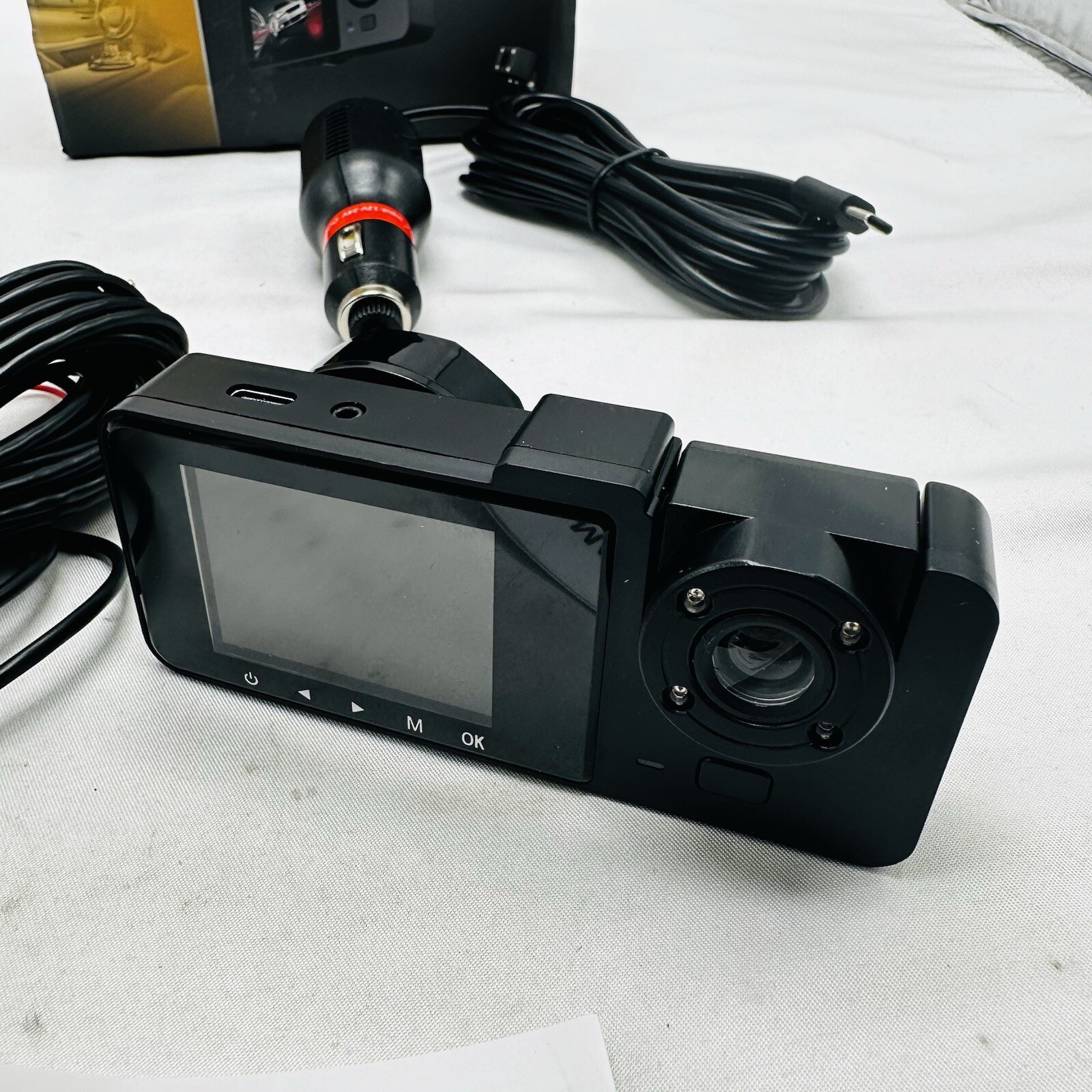 Prilotte 3 Channel Dash Cam Front & Rear 4K Full UHD 170 Deg Wide Angle 32GB SD