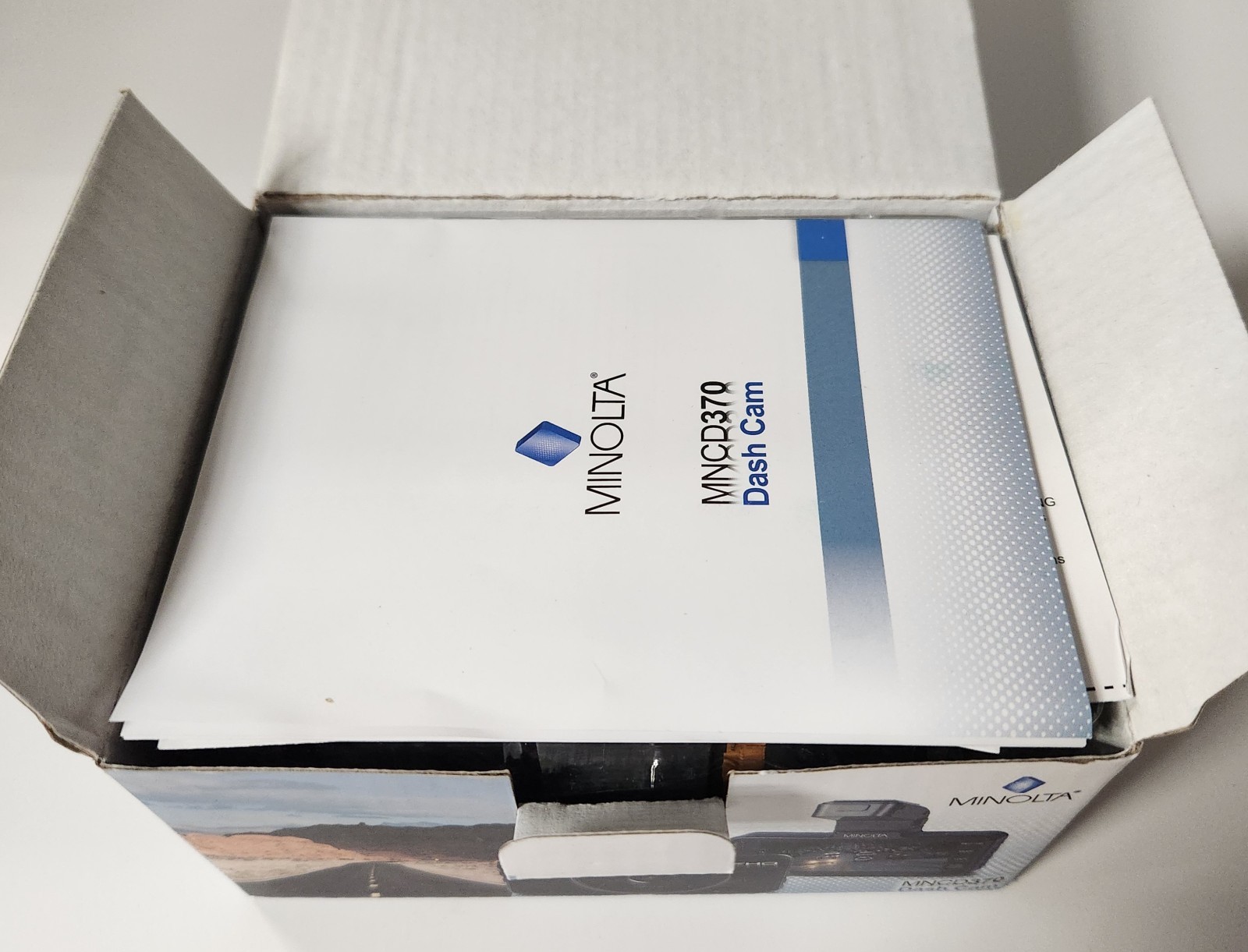 Minolta MNCD370 Dash Cam – New in Box