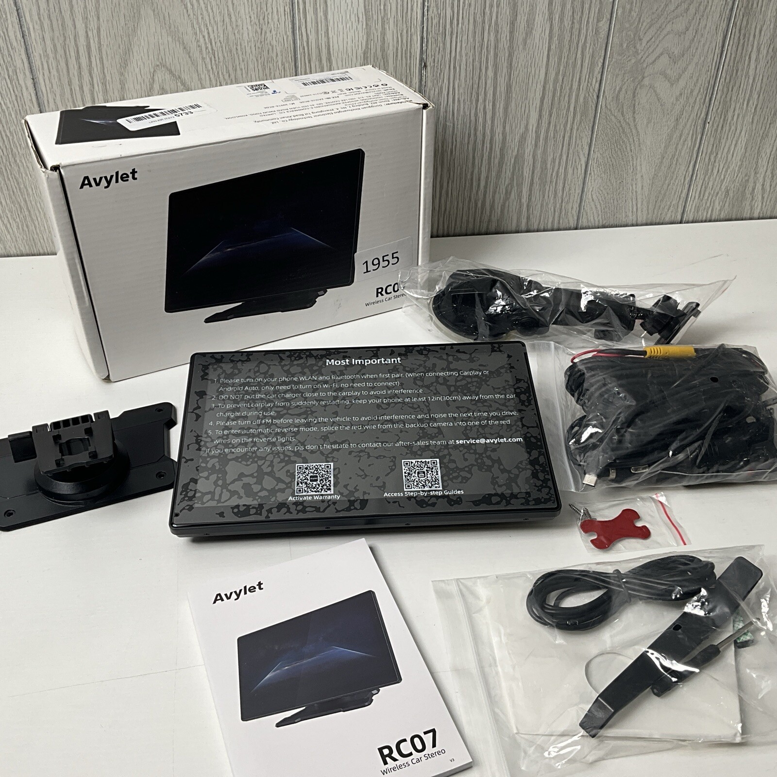 Avylet RC07 9” Wireless Apple Carplay Screen & Android Auto with 4K Dash Cam
