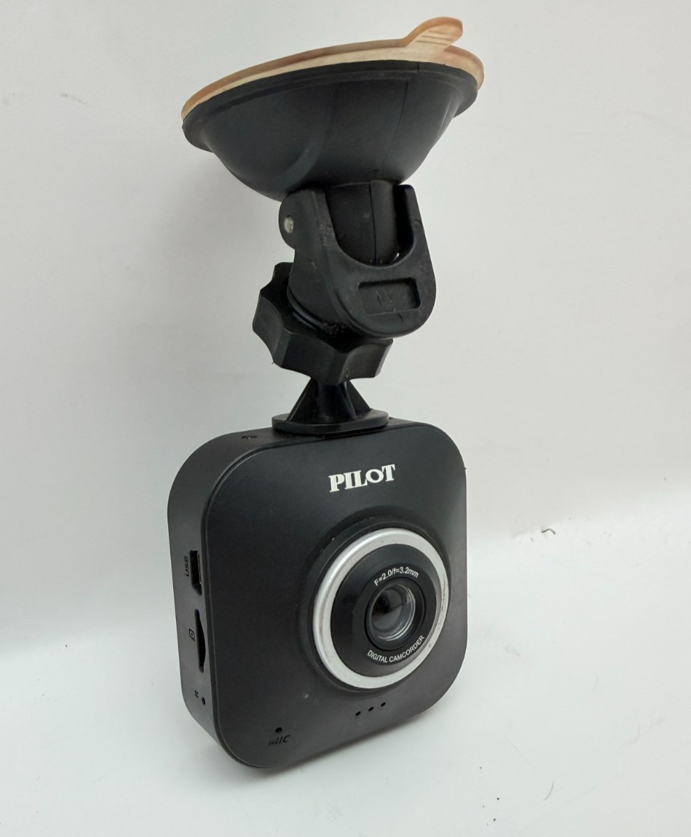 Pilot Automotive WM-802 Dash Cam Dashboard Digital Camcorder Camera Black Mount