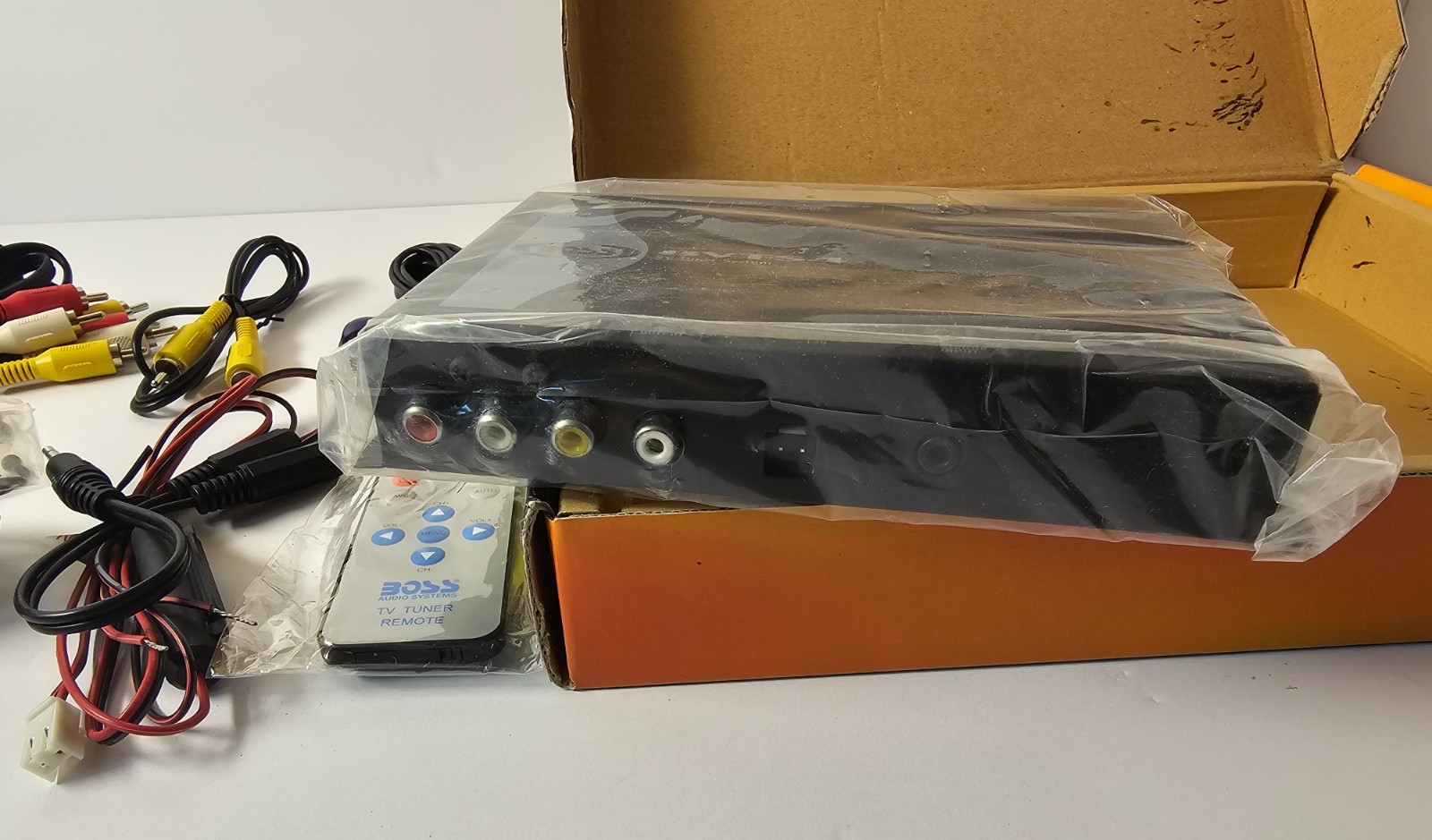 Boss Audio Systems TV Tuner System BVTS4